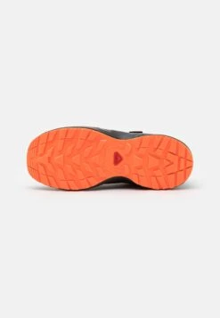 Salomon Outway Cswp Junior Unisex - Hiking Shoes - Ebony/Black/Shocking Orange -Zalando UK-Outlet e165fe712647422abcc781140a2b840d