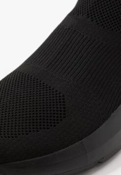 Pier One High-Top Trainers - Black -Zalando UK-Outlet e1bf456dd30b4152a191a095dc802b4e