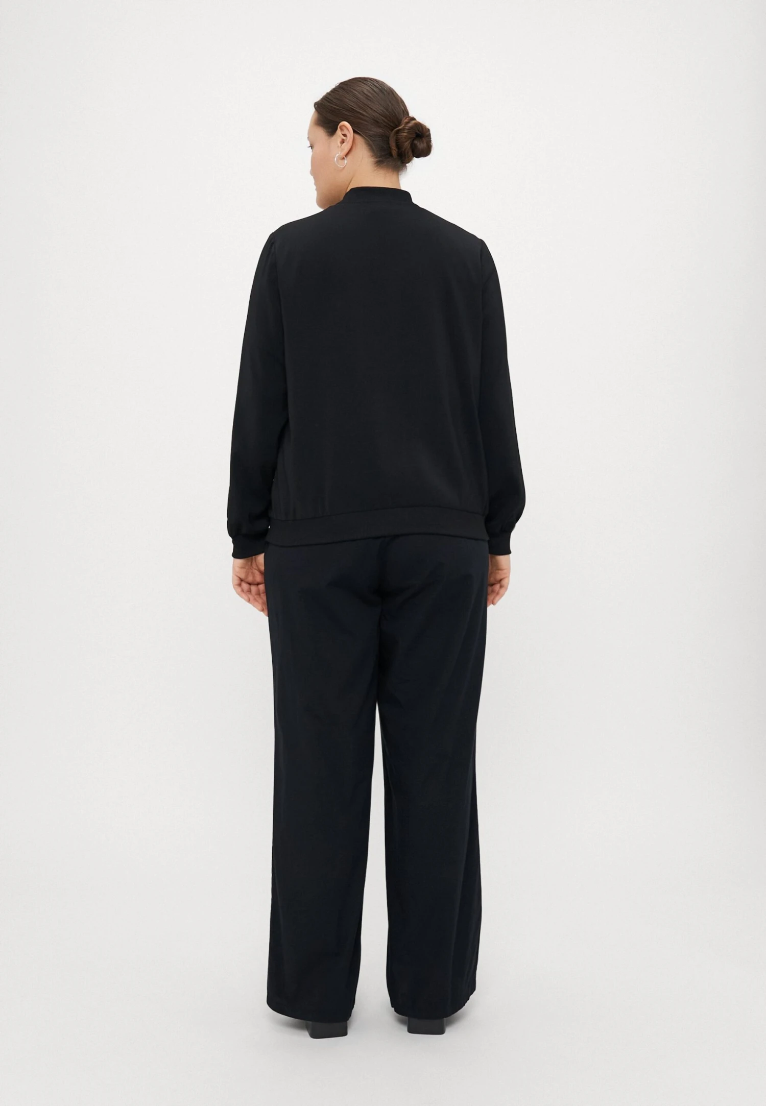 Vero Moda Curve VMCCOCO NOOS - Bomber Jacket - Black 3 Vero Moda Curve VMCCOCO NOOS - Bomber Jacket - Black - Image 3