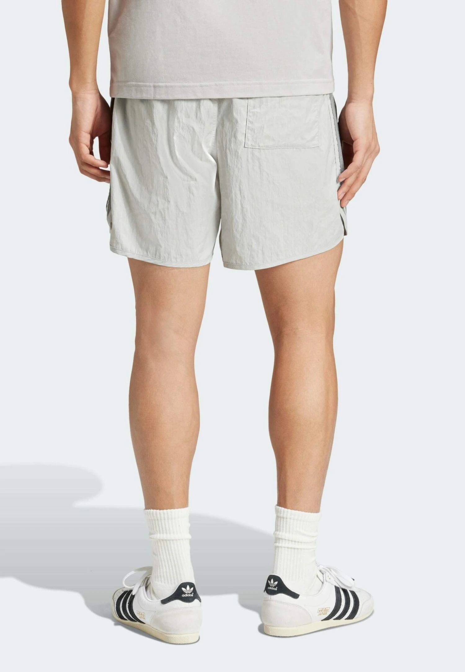 Adidas Originals SPRINTER - Shorts - Grey Two Grey Three 2 Adidas Originals SPRINTER - Shorts - Grey Two Grey Three - Image 2