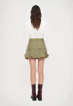 Baum Und Pferdgarten SIKITA - Mini Skirt - Olive -Zalando UK-Outlet e645e3e09c23441fb17496cc94e132e2