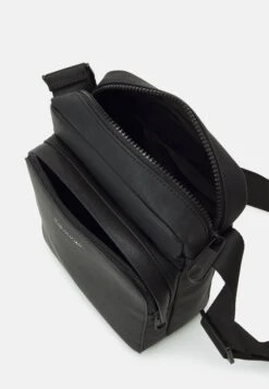 Calvin Klein Ck Must Pique Reporter Unisex - Across Body Bag - Ck Black -Zalando UK-Outlet e7ae5ea09c7745339bcd913d707497d7