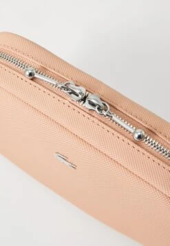 Lacoste Cross Body Bag - Latte -Zalando UK-Outlet e7ccbf83e342432ea948b5cbbd813ee8