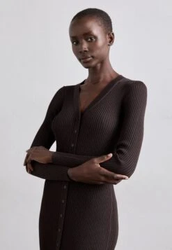 Staud MAXI SHOKO - Jumper Dress - Dark Brown -Zalando UK-Outlet e7f2ebc2a48d4633a2658741f8e7ff00