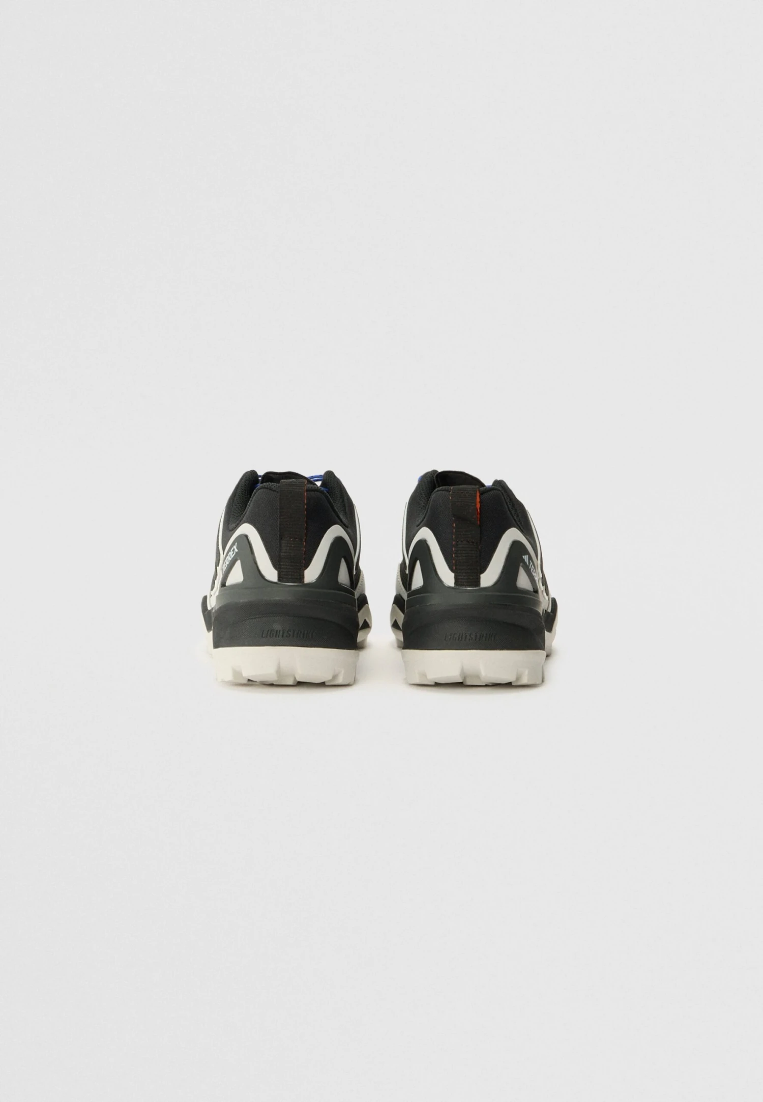 Adidas TERREX SKYCHASER - Hiking Shoes - Core Black/core Black/grey One 3 Adidas TERREX SKYCHASER - Hiking Shoes - Core Black/core Black/grey One - Image 3