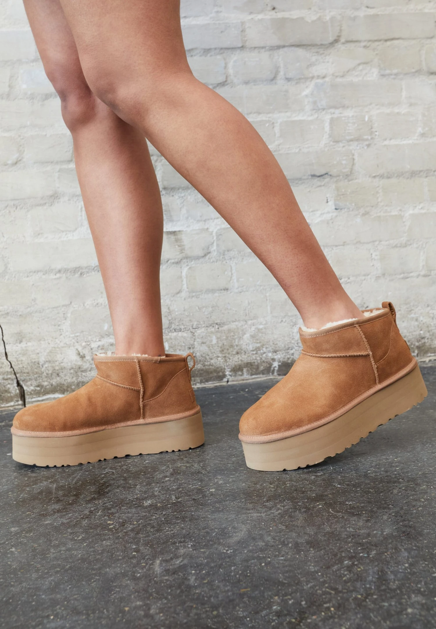 Ugg CLASSIC ULTRA MINI PLATFORM - Ankle Boots - Sand 8 Ugg CLASSIC ULTRA MINI PLATFORM - Ankle Boots - Sand - Image 8
