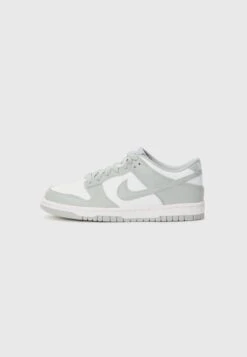 Nike Sportswear DUNK LOW UNISEX - Trainers - White/hyper Royal -Zalando UK-Outlet ed6c27235b82491f9ed3cba7d2288c5c