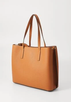 Guess MERIDIAN GIRLFRIEND TOTE - Handbag - Cognac -Zalando UK-Outlet eea8681f3ac14d819596c452a0574a2f