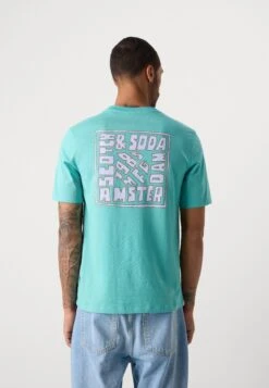 Scotch & Soda REGULAR FIT FRONT AND BACK ARTWORK - Print T-shirt - Agate Green -Zalando UK-Outlet eeaf70d51ccc4af48af0c820ee09280e