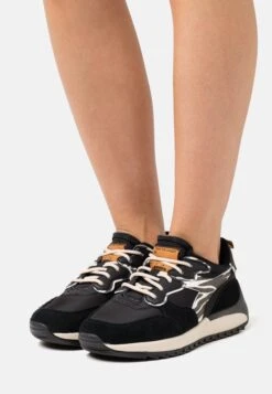 Diadora Jolly Animalier - Trainers - Nero