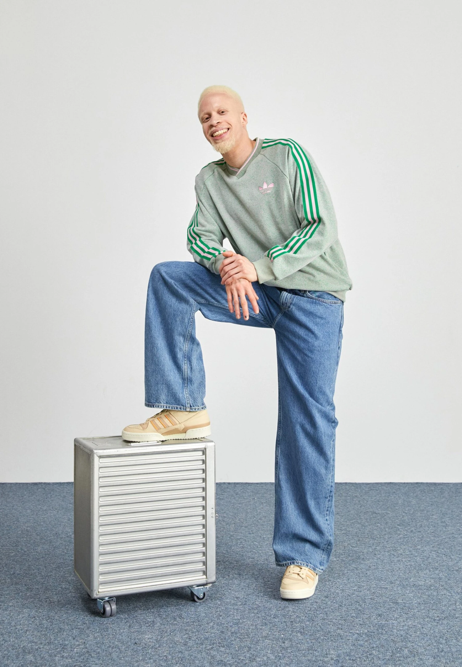 Adidas Originals Sweatshirt - Green 2 Adidas Originals Sweatshirt - Green - Image 2