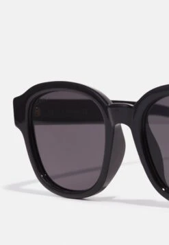 Gucci Unisex - Sunglasses - Black/Black/Grey -Zalando UK-Outlet f4045194fc9340e4bb3c41ef202545b1