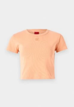 Hugo DELANOR - Basic T-shirt - Medium Red 22 Hugo DELANOR - Basic T-shirt - Medium Red -Zalando UK-Outlet f49b4bca9ade487693f125c8e3028403