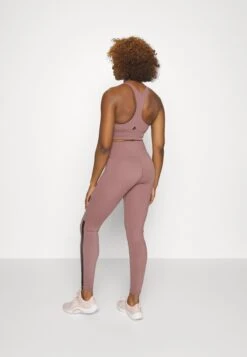 ICANIWILL Stance - Leggings - Mauve -Zalando UK-Outlet f5c0c07310aa4a00aa78b3647b8852cb