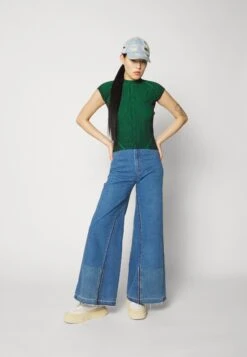 Miista Mariechen - Print T-Shirt - Green 11 Miista Mariechen - Print T-Shirt - Green -Zalando UK-Outlet f5e23d7dbbaa42f6b2a624cc99aeb4e4