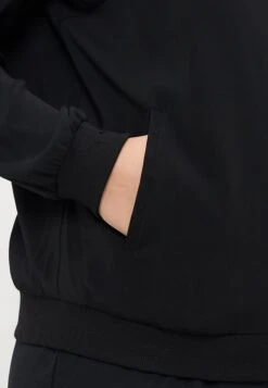 Vero Moda Curve VMCCOCO NOOS - Bomber Jacket - Black 12 Vero Moda Curve VMCCOCO NOOS - Bomber Jacket - Black -Zalando UK-Outlet f62225f7af47467ab024124c36ad1611