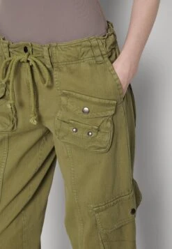 FREE PEOPLE Tahiti Pant - Cargo Trousers - Dried Herb -Zalando UK-Outlet f66fb553ca0e4cfeb524e6d633554425