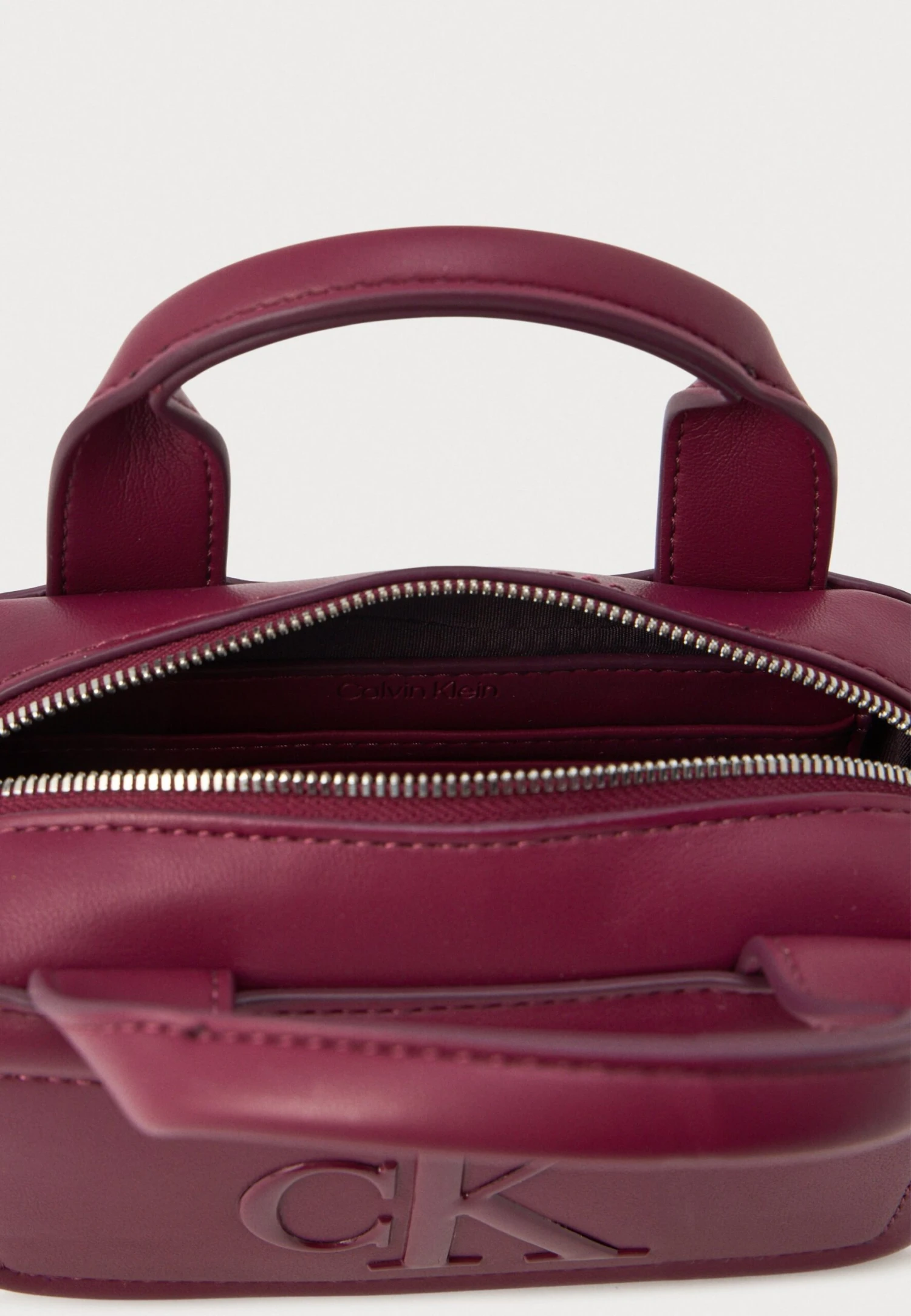 Calvin Klein BOLD MINI BAULETTO BAG - Cross Body Bag - Alluring Pink 3 Calvin Klein BOLD MINI BAULETTO BAG - Cross Body Bag - Alluring Pink - Image 3