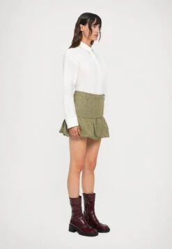 Baum Und Pferdgarten SIKITA - Mini Skirt - Olive -Zalando UK-Outlet f817e9d75ebd4062961af79b5a3b4828