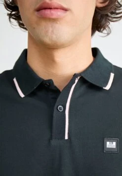 Weekend Offender RIVAS - Polo Shirt - Black/pale Blush -Zalando UK-Outlet f83755d891c8457a89168ee68d329390