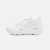 Puma LA FRANCÉ RNNR - Basketball Shoes - White Glow/silver-coloured Mist