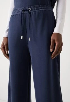 Boss ENURI - Tracksuit Bottoms - Dark Blue -Zalando UK-Outlet f9f60f7fe7f04edd860f3d9b36fd0a9c