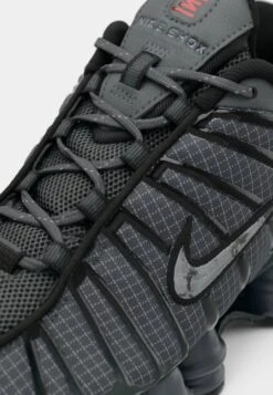Nike Sportswear SHOX TL NA10 - Trainers - Iron Grey/metallic Silver-coloured/black/light Smoke Grey/dark Smoke Grey -Zalando UK-Outlet fa50cb91aaaf454b816171025668d703
