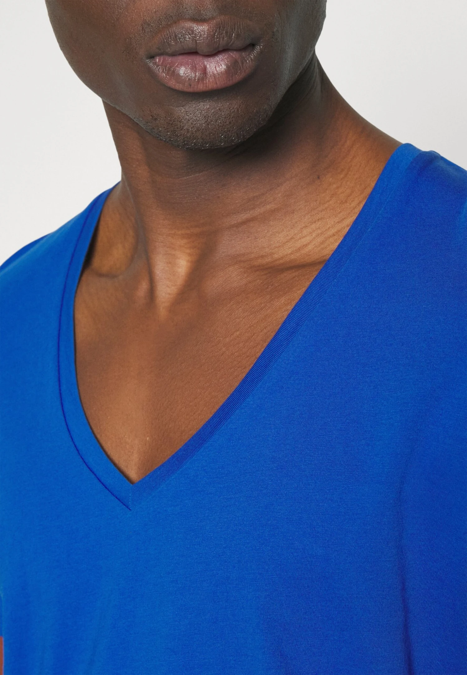 DRYKORN Quentin - Basic T-Shirt - Blue 6 DRYKORN Quentin - Basic T-Shirt - Blue - Image 6