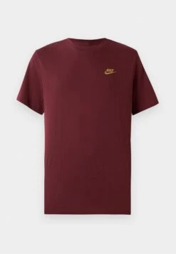 Nike Sportswear CLUB TEE - Basic T-shirt - Dark Team Red/gold-coloured -Zalando UK-Outlet ff6dfeb5e4b84e0dbab3cad8811d69ca